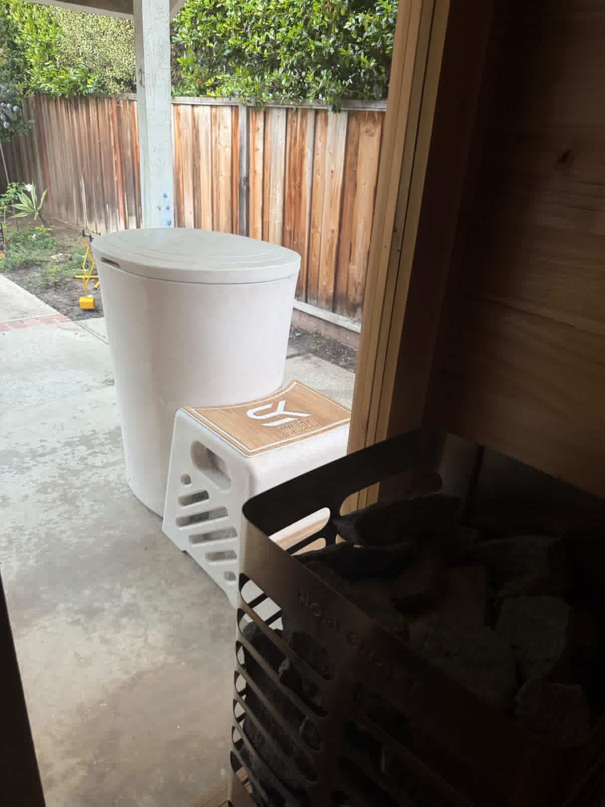 Sweat Kingdom - Vertical Cold Tub