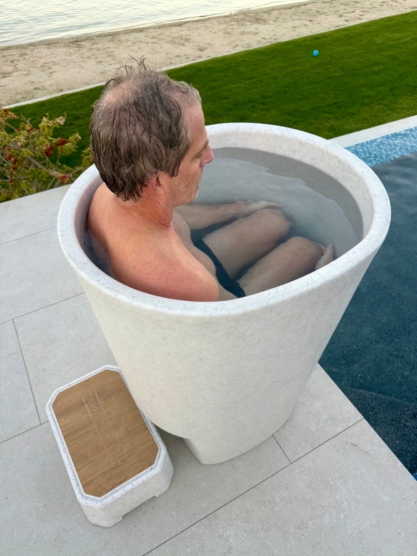 Vertical Cold Tub